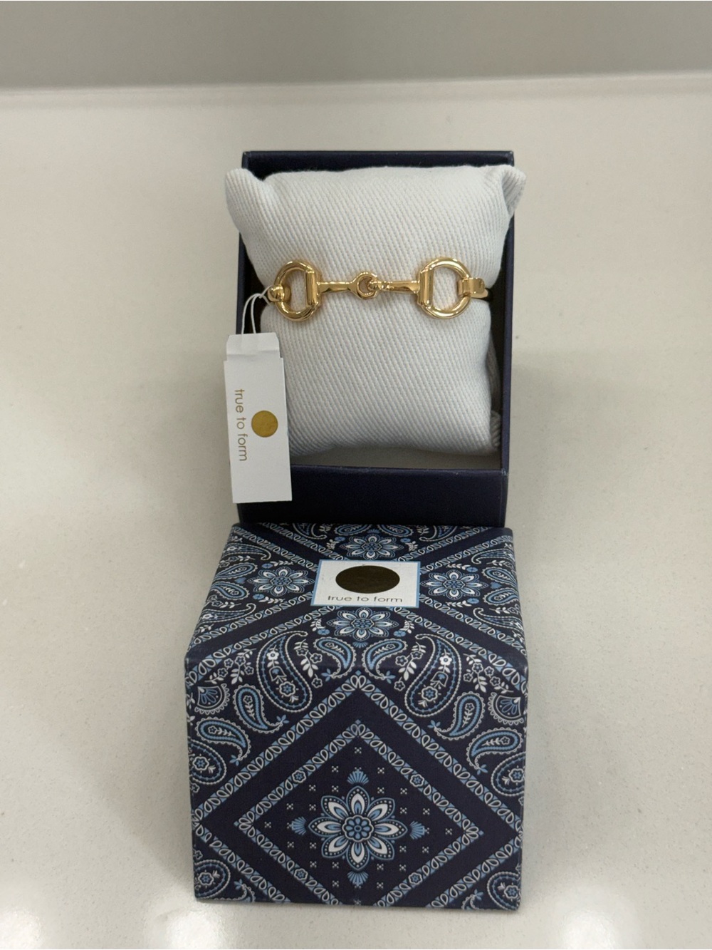 Gold Horsebit Link Bangle Bracelet - True to Form NIB - Picture 8 of 9